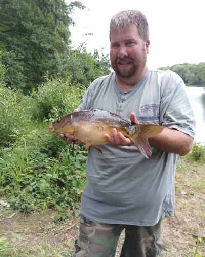 Veranstaltung am Heitkampsee NRW angelt angler hat Fisch gefangen