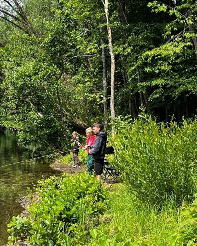 Kinder angeln am Heitkampsee bei NRW-angelt